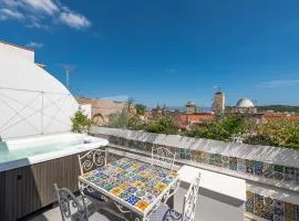 "Bea's Terrace" - Private Jacuzzi and panoramic rooftop in the City Centre