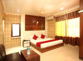 OYO 366 Hotel Anmol, hotel v destinaci Baijnāthpurwa