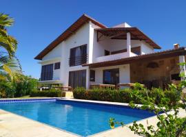 Refugios Parajuru - Casa Graf, hotel amb piscina a Parajuru