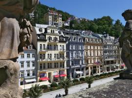 ASTORIA Hotel & Medical Spa, hotel di City Centre, Karlovy Vary