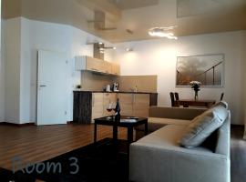 Modernes Apartment Metzingen، فندق رخيص في Mittelstadt