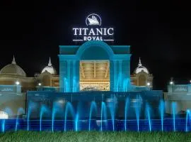 Titanic Royal-Families and Couples only