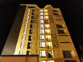 L'Aziz Suites, hotel cerca de Diamond Plaza Shopping Complex, Nairobi