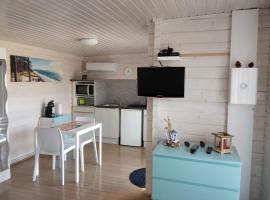 AGREABLE PETIT CHALET, cheap hotel in Camarsac