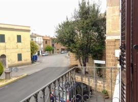 Velia's Home Casa Vacanze B&b, hotell i Castel SantʼElia