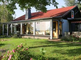 Ferienhaus Bella Vista Edersee, casa per le vacanze a Vöhl