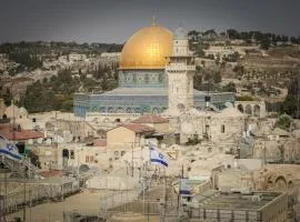 Western Wall Luxury House