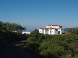 casa Bandoleros, hotel en Arenas