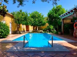 Casa rural Vía del Tranvía, country house in La Zubia