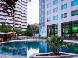 Eurostars Suites Mirasierra, khách sạn ở Madrid