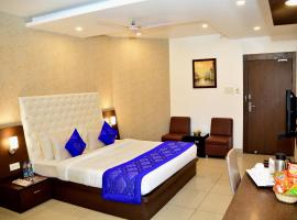 Hotel Surya International, hotell sihtkohas Lucknow lennujaama Chaudhary Charan Singh International Airport - LKO lähedal