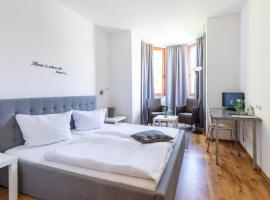 Hotel zum Dorfbrunnen - Bornheim, ihr Aufenthalt zwischen Köln & Bonn, hotell i Bornheim