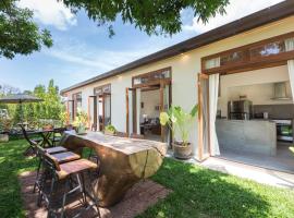 PAPAYA GARDEN VILLA, hotel a Csaveng-parton