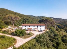 Agriturismo La Mignola, hotel mesra haiwan peliharaan di Quercianella