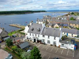 Crown and Anchor Inn, hotel in Findhorn
