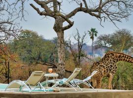 Ngalali Retreat, hotel con parking en Grietjie Nature Reserve