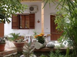 VILLA BUTTERFLY 1 e 2 sea and history, hotel en Capaci