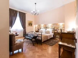 Unique Luxury Rooms