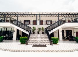 The Mansion, Hotel in Clark