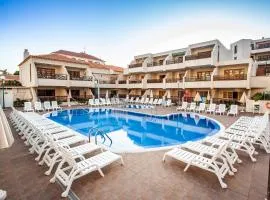 Spectacular Renovated Apartment, 5 min to Camison Beach, with AirCon