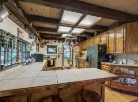 The Davies Family Inn