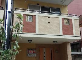 Tennoji 100㎡, 1min walk to Abeno Station, carpark!, Hotel in Osaka