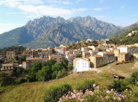 Maison de village, holiday home in Moltifao