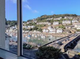 Harbour View Apartment, luxury hotel in Looe
