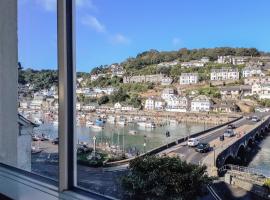 Harbour View Apartment, hotel i Looe