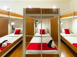 RedDoorz Hostel @ Dago 2, hostel στο Μπαντούνγκ