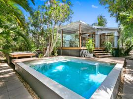 Tranquil & tropical, Sunshine Beach, hotel in Sunshine Beach