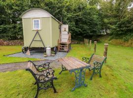 Shepherds Hut - The Crook, cabana o cottage a Milford Haven