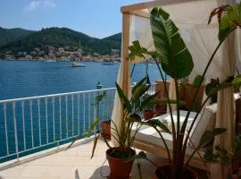 FOS - The Artist's House