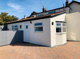 The Garden Room, pet-friendly hotel in Filey