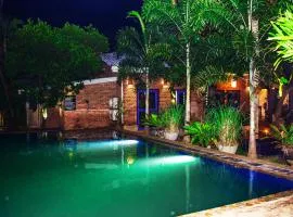 Pavana Hotel