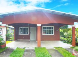 CASA MARLE, cabaña o casa de campo en Boquete