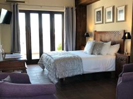 Hostal Avalon, boutique hotel in Nerja