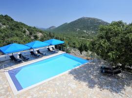Villa Mahon - the best of Split, Dalmatia, Croatia, hotell med parkeringsplass i Gornje Sitno