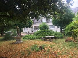 MAZMOURA, hotel v destinaci Reignac-sur-Indre