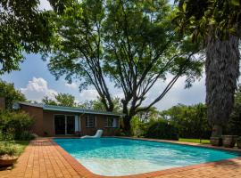 Tipuana Cottage, appartamento a Johannesburg