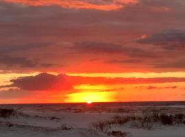 Portofino Tower 1-903 Beachfront Sunset Views, resort in Pensacola Beach