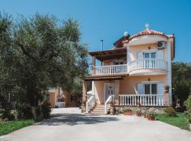 Villa Rosa 3 Bedroom with Sea View, holiday rental in Tragaki