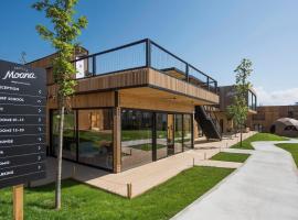 Moana Eco Surf House