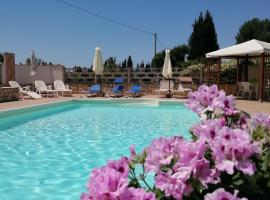 Residenza agrituristica Santa Lucia con piscina, hotell i Alghero