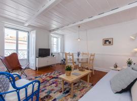 Alfama Sunny & Typical Apartment, By TimeCooler
