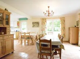 Spacious villa near Lesse