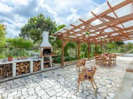 Chitaka's Organic Farmhouse in Ribatejo