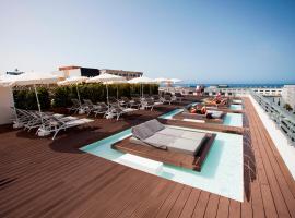 Coral Suites & Spa - Adults Only, hotel romantis di Playa de las Americas
