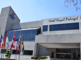 Royal Pedregal, hotel in zona Parco Divertimenti Six Flags Mexico, Città del Messico