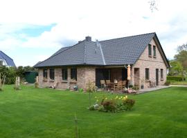 Ferienhaus Dine, holiday home in Born